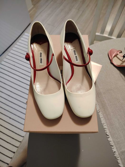 Pantofi Miu Miu stare impecabila