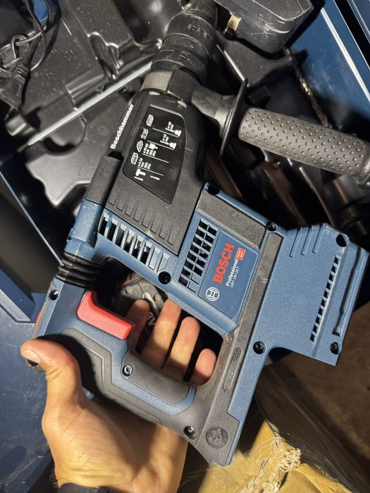 Rotopercutor Bosch 18v-25 F din 2023