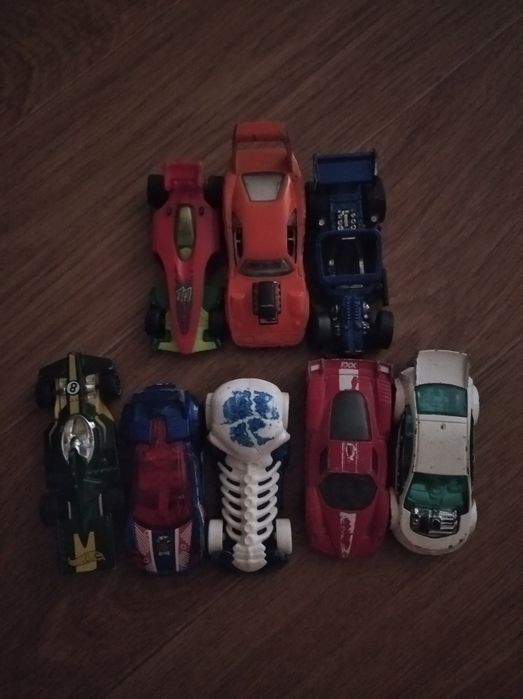 Машинки Hot Wheels
