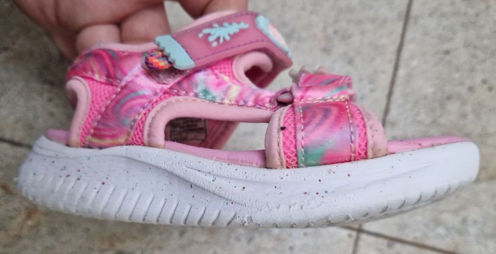 Sandale Skechers nr 24
