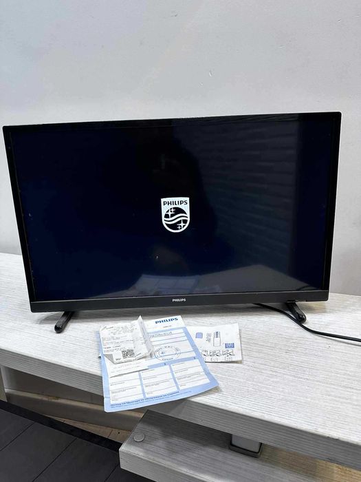 Телевизор Philips The One 24PHS550712