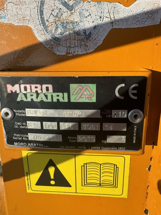 Plug reversibil 3 brazde moro aratri TRV8