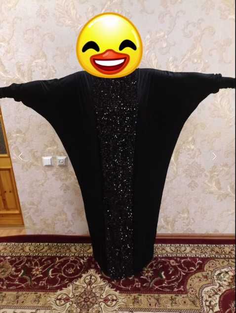 Аёллар кўйлаги сотилади