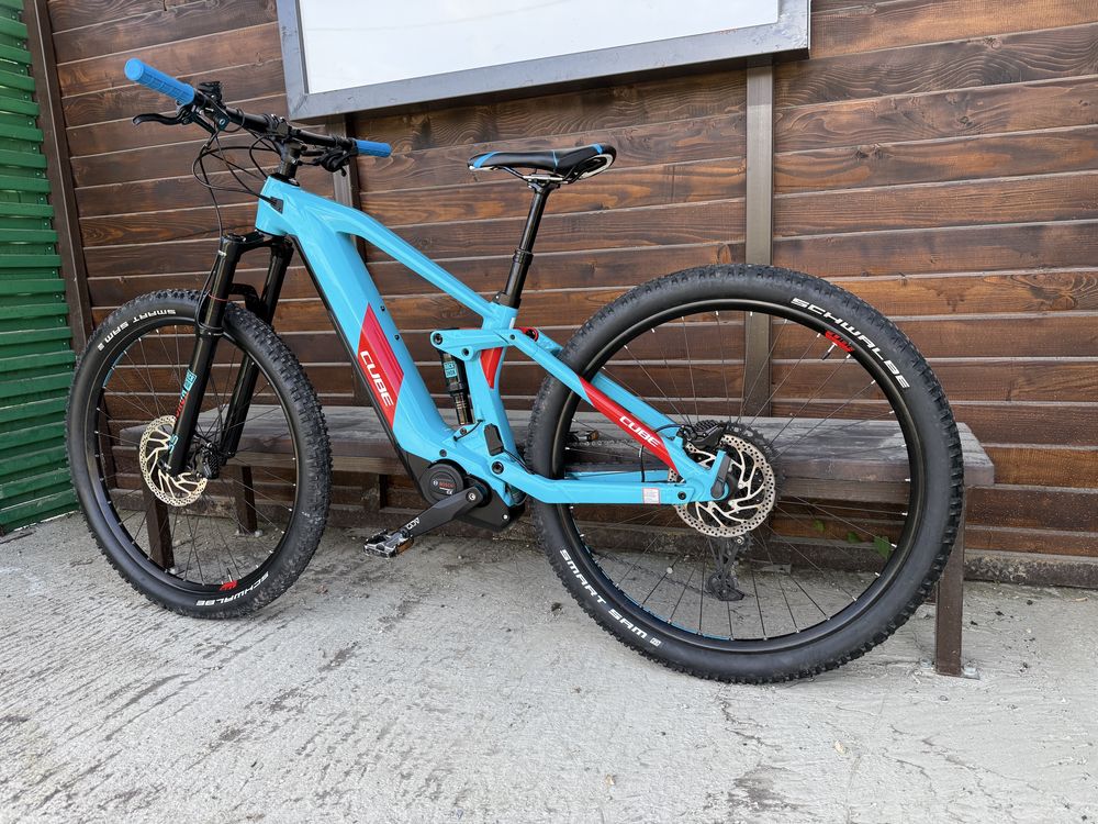 Bicicleta electrica cube stereo hybrid 140 race hpc