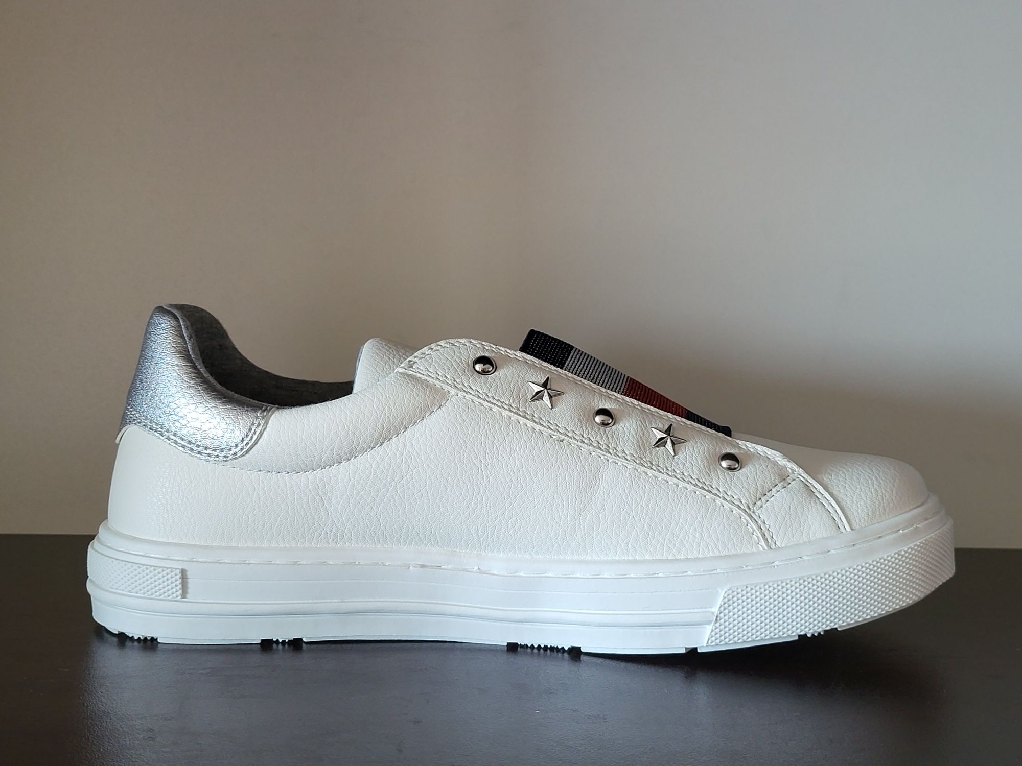 Tommy Hilfiger Low Cut Sneaker 39номер 25см Стелка Нови с Кутия