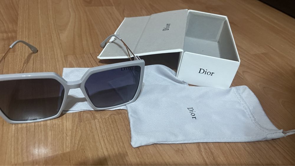 Ochelari de soare DIOR