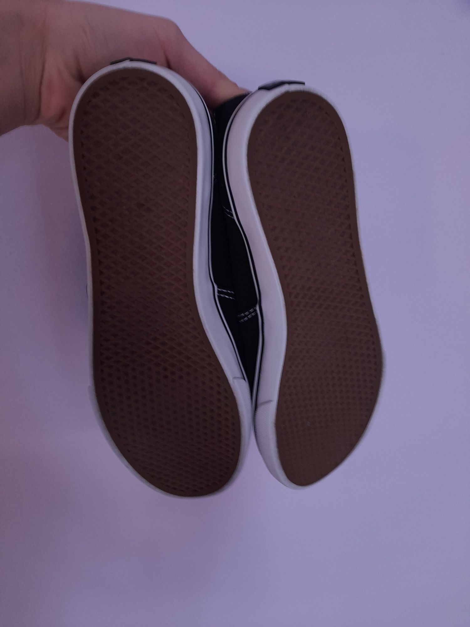Обувки Vans – Размер 40.5 (US Men 7.5 / Women 9)