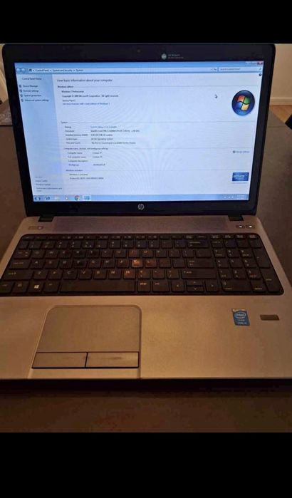 Vand leptop si casti gaming