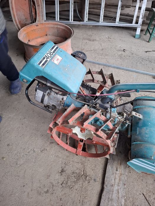 Vând motocultor Bertolini