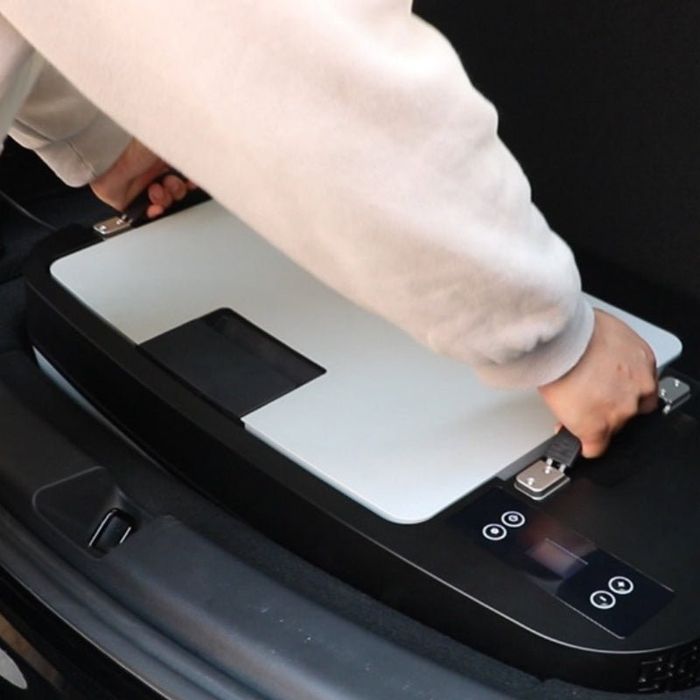 Хладилник за Tesla Model 3 / Y