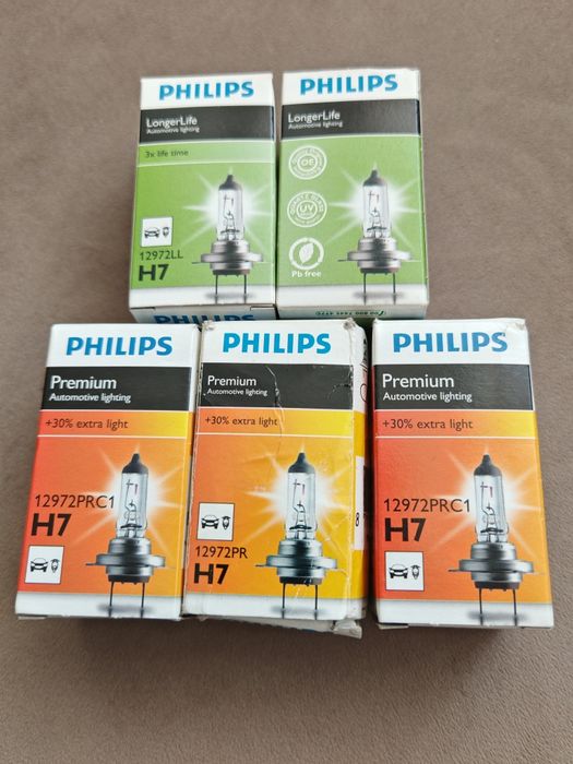 Здравейте продавам автомобилни крушки H7 на Philips premium и longer l
