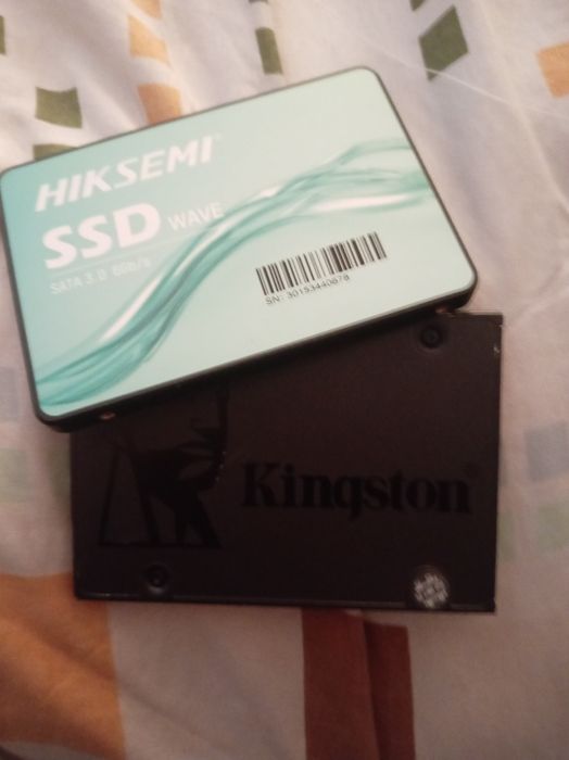 Два SSD диска HIKSEMI и Kingston
