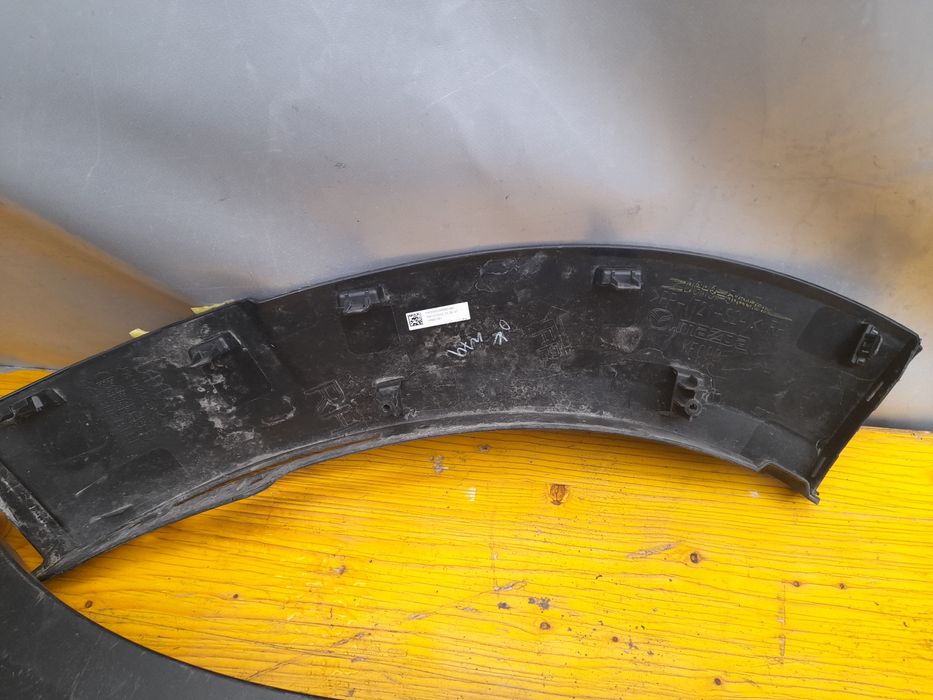 Лайсна калник броня мазда сх 30 Mazda CX30