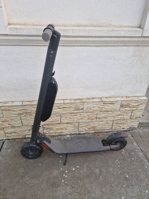 Vand doua trotinete pt piese sau la reparat. Ninebot si Insera