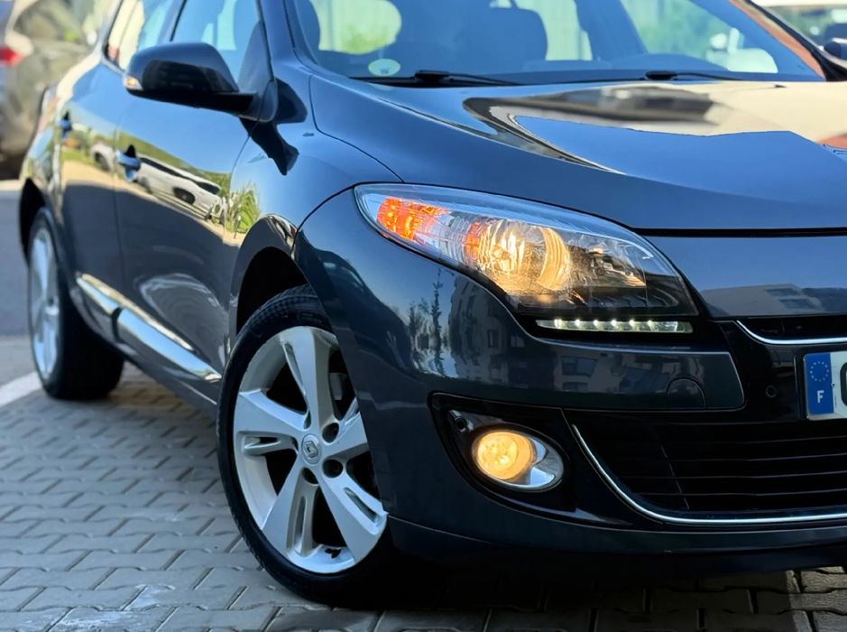 Renault Megane 3 1.5 dCi Bose/Automat/Navi/Clima/PDC/Rate/Garanție