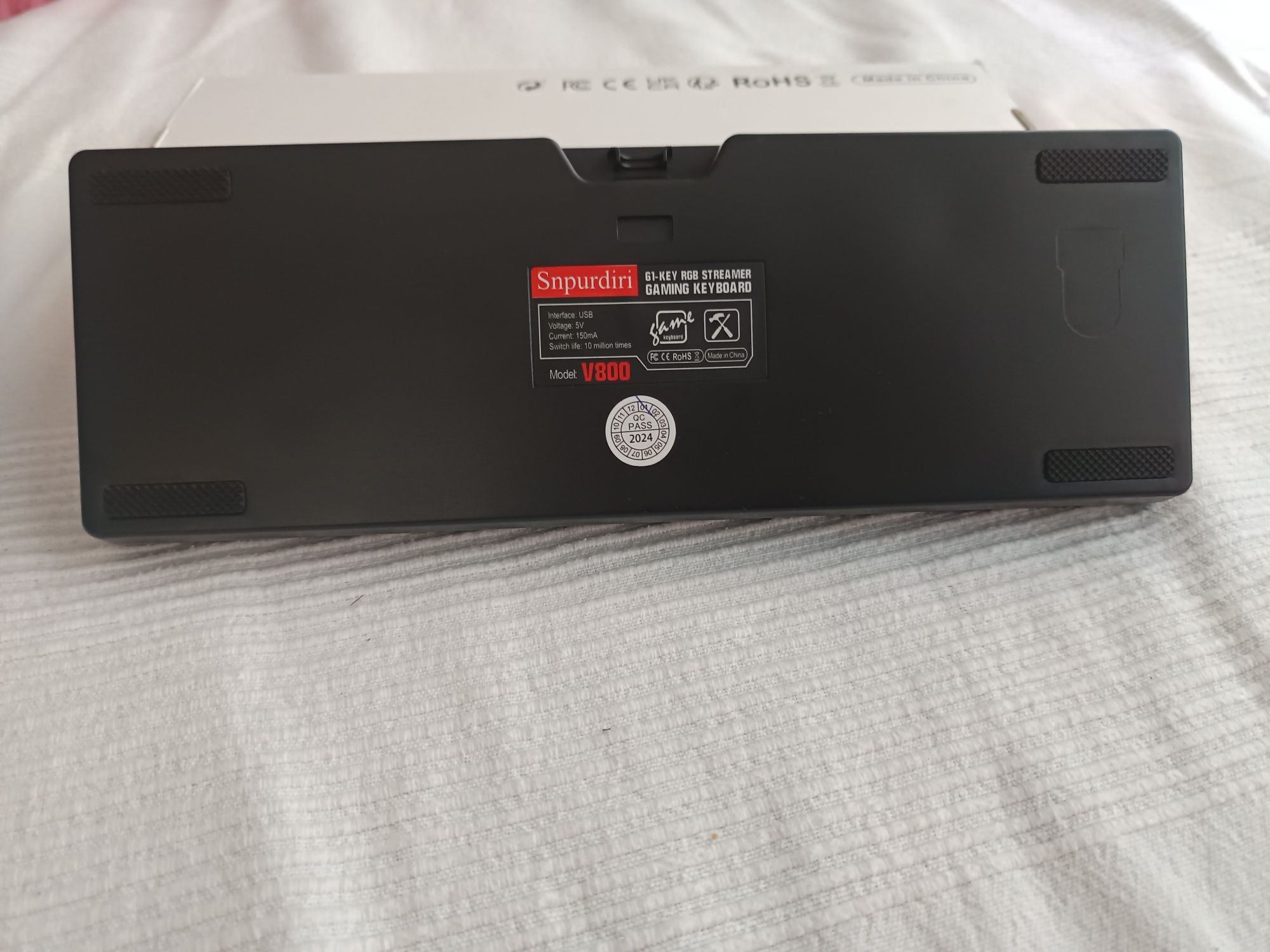 Snpurdiri V800 gaming keyboard