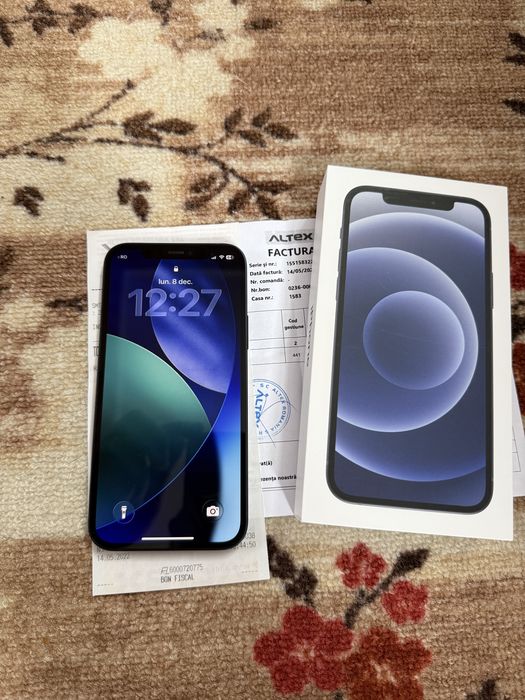 Vand sau schimb iPhone 12 128 GB