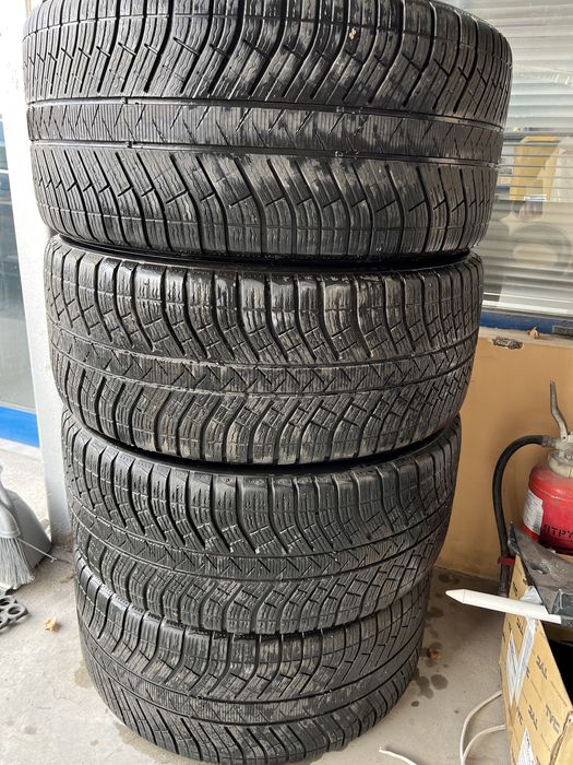 Гуми BMW X 5'6 спорт пакет 275.45.20,305.40.20