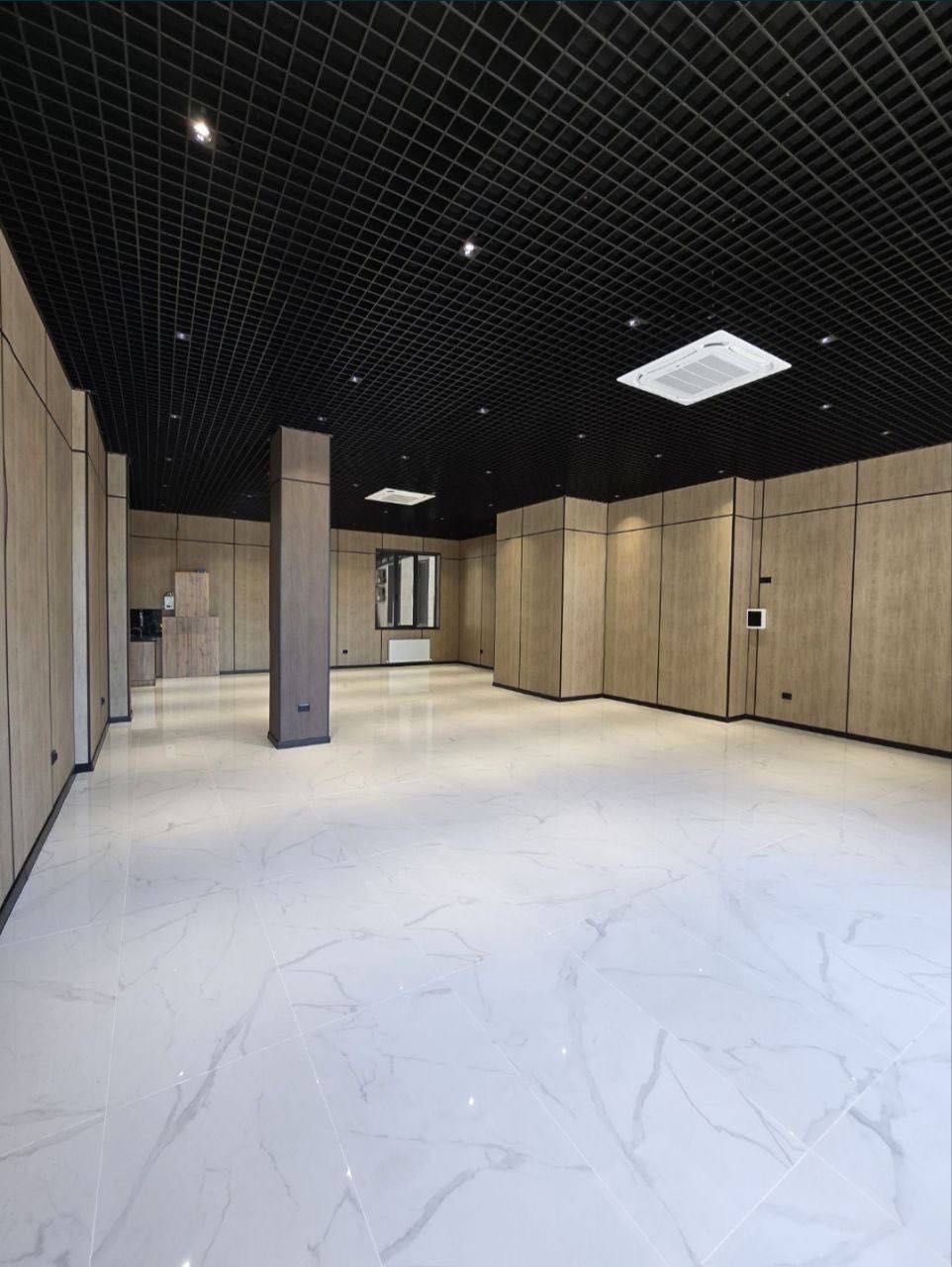 Сдаётся Помещения, Улица Шота Руставели 120 м²