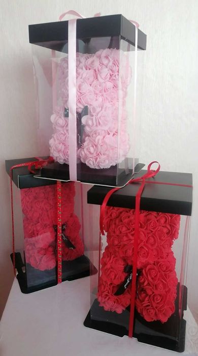 Мече от рози в различни цветове