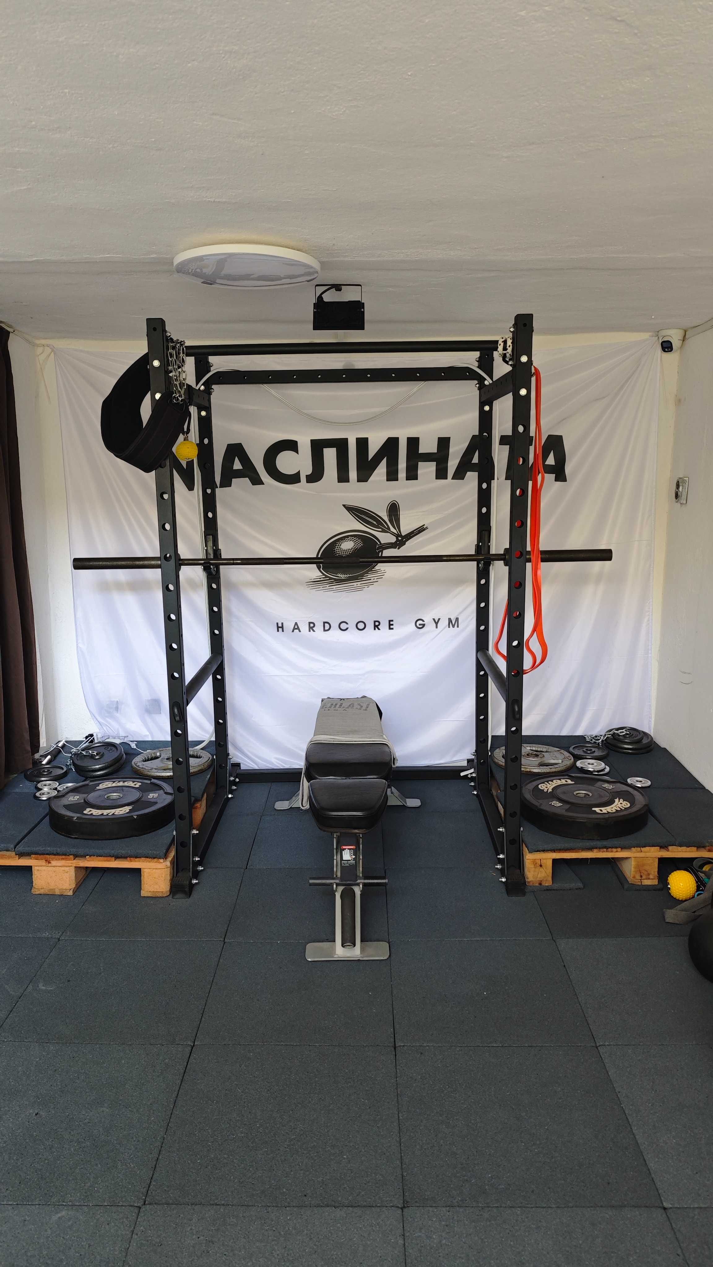 Професионална клетка за вдигане на тежести