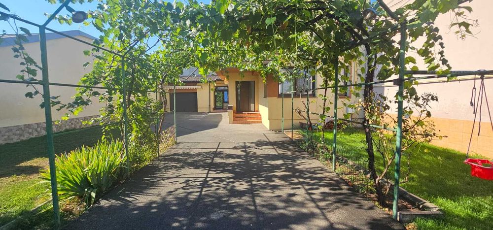 Vilă 240+ mp utili + curte mare – Rahova Pucheni, aproape de centru