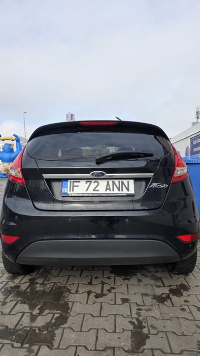 Ford fiesta titanium edition