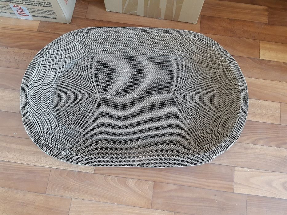 продам новую лежанку когтеточку