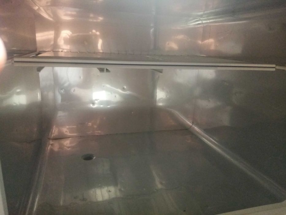 Продавам  хладилник АРИСТОН