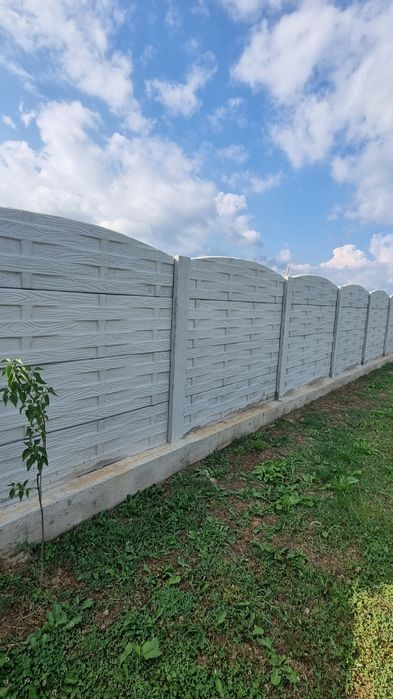 Gard placi din beton și Garduri di beto