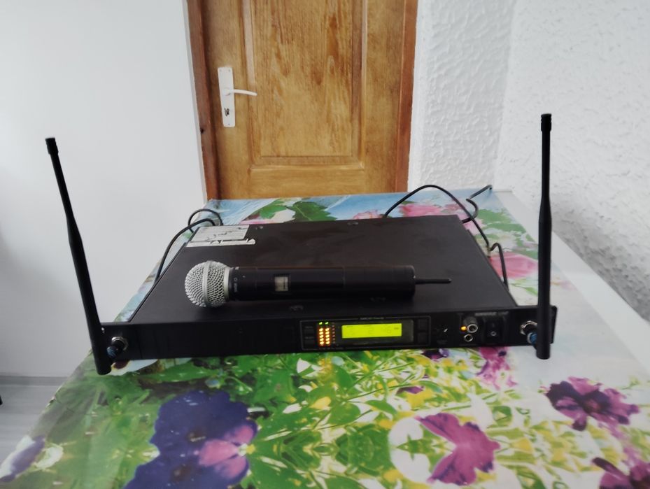 Microfon shure u4d cu capsula SM 58