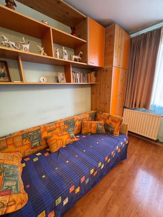 Vând apartament  3 camere, decomandat, Rahova  PREȚ NEGOCIABIL