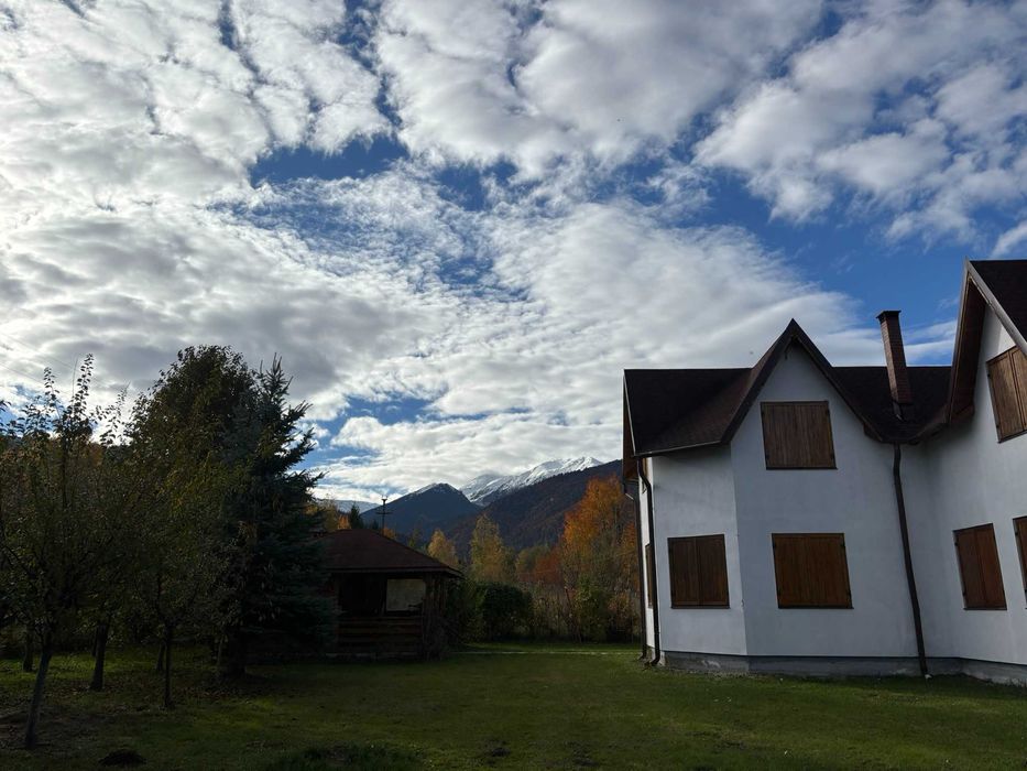 Casă la munte cu priveliște și calitate superioară.Dejani, Jud. Brasov
