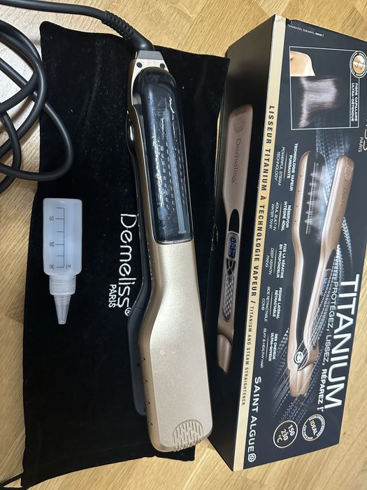 Placa pentru indreptarea parului Demeliss Titanium 3918,