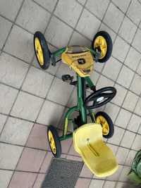 Kart cu pedale pentru copii John Deere