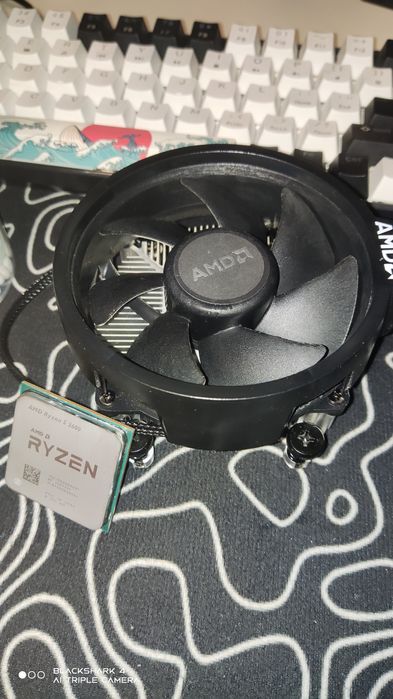 ryzen 5 3600+stock cooler