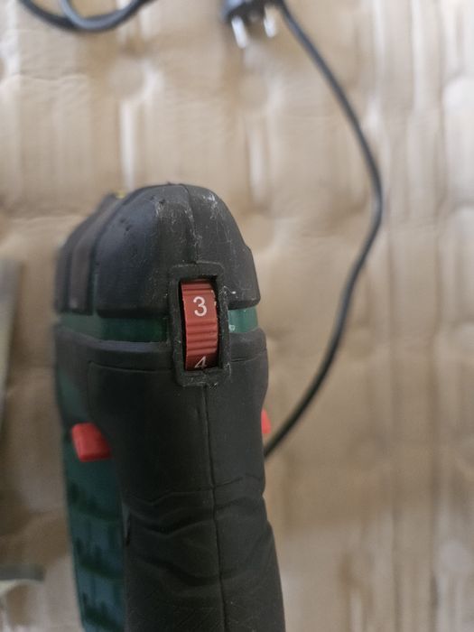 Fierastrau pendular parkside cu iluminare , laser , turatie reglabila