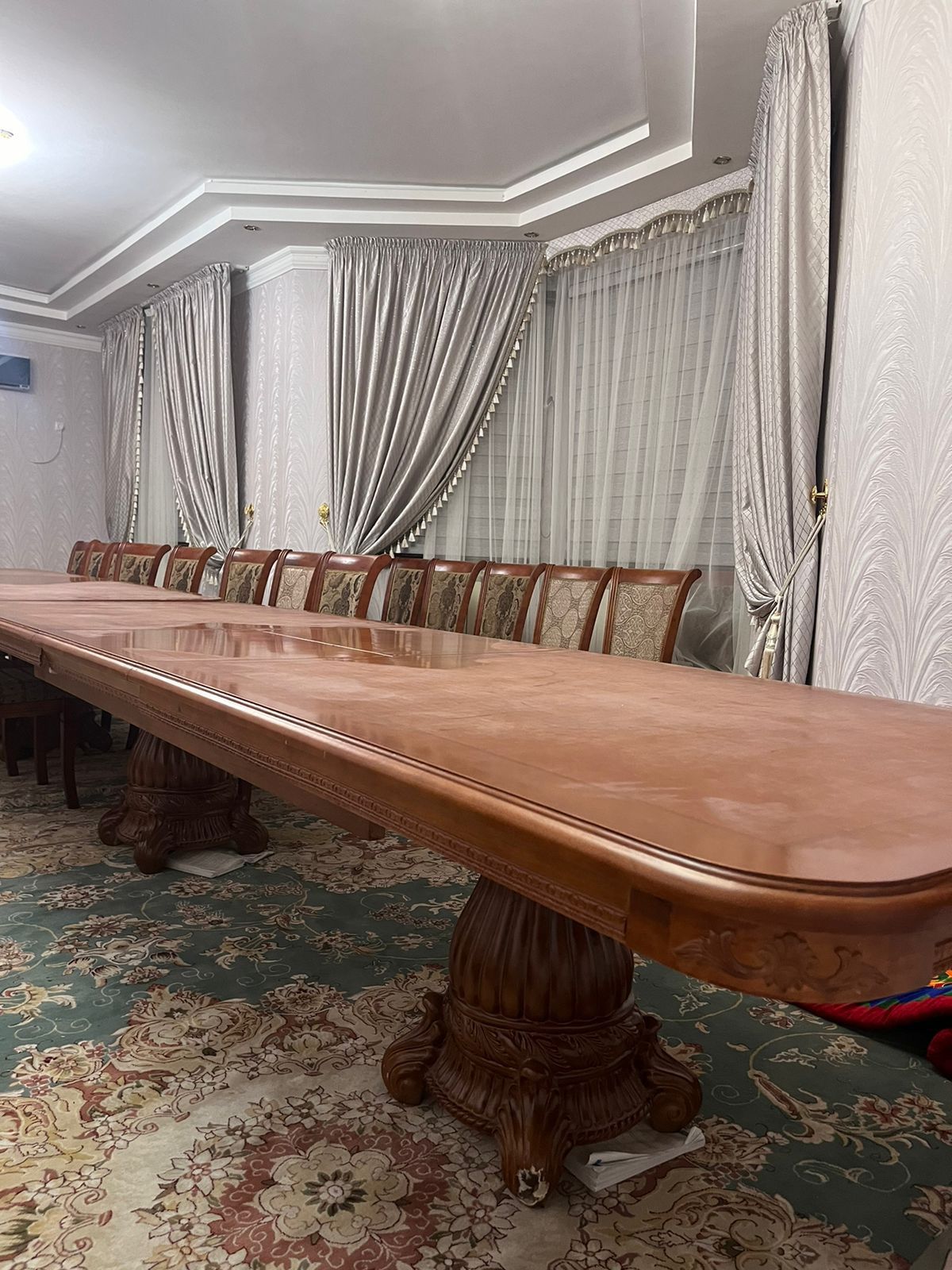 Стол стулья сатылады