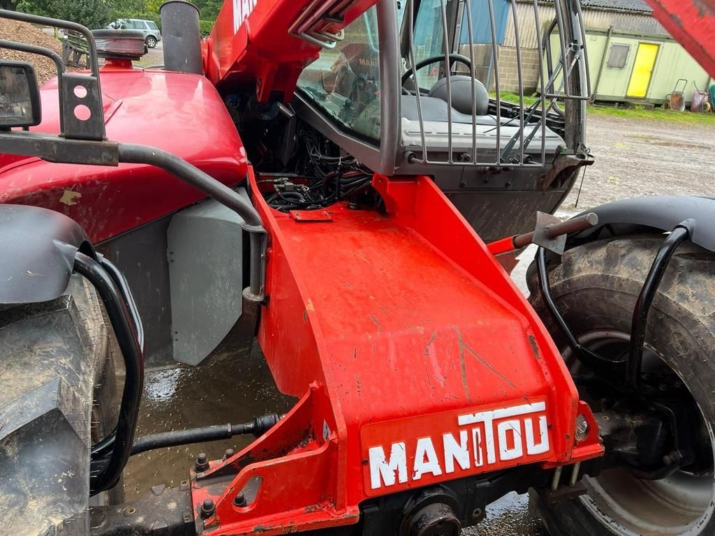 Телескопичен товарач фадрома Manitou 741 120