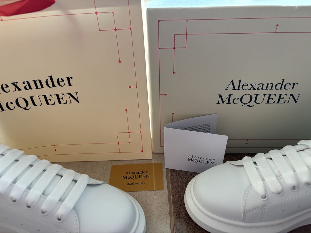 Adidasi Alexander McQueen Light Blue