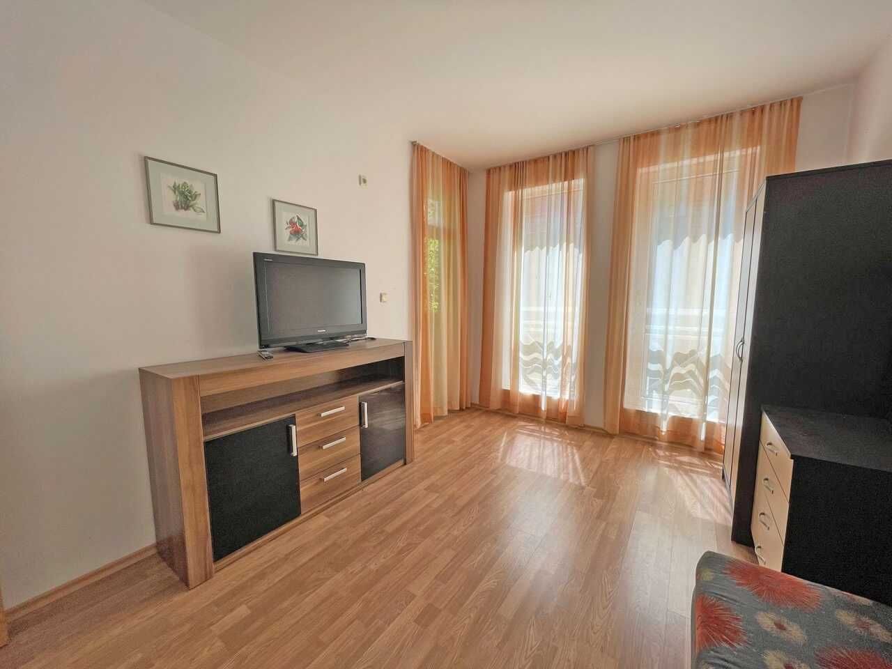 Продава се Тристаен апартамент в к.к. Слънчев бряг - 67 кв.м за 889 €/кв.м - Снимка #8