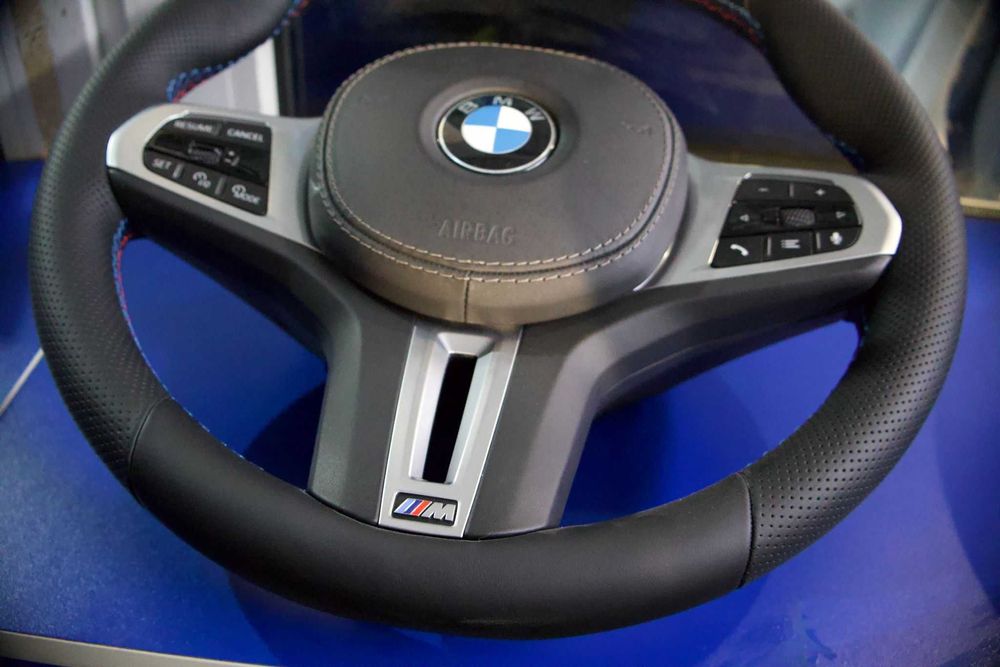 Volan Seria 5 G30 M Sport, piele perforata, cusături M Performance