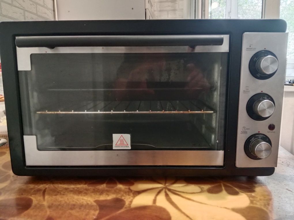 Продам духовую печь