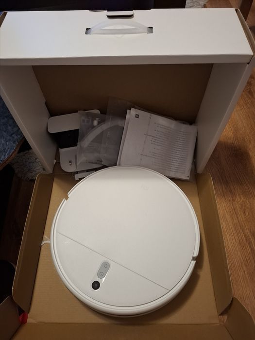 Aspirator robot vaccum mop 2 lite nou ,toate accesoriile incluse .