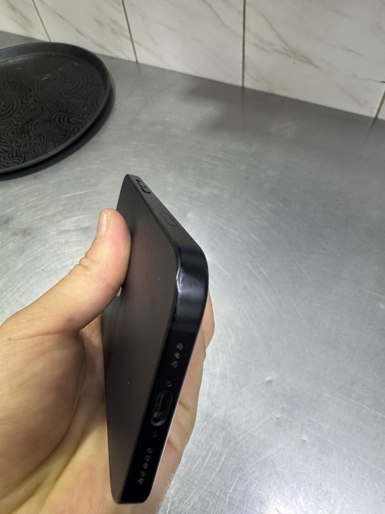 Iphone 15 olib ishlatsez bo’ldi