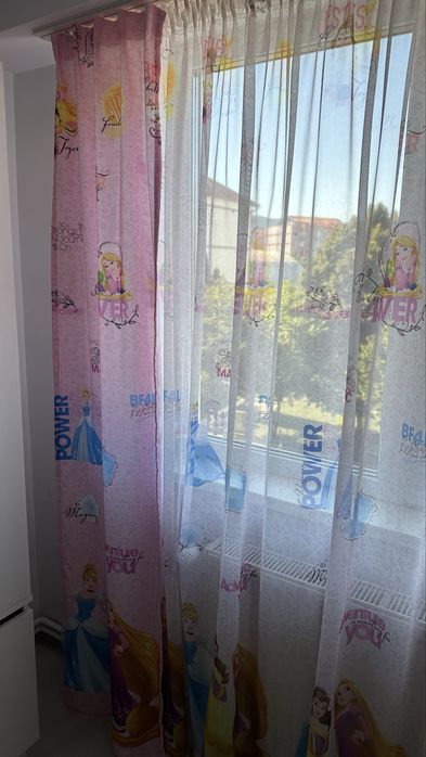 Perdea Disney camera copii