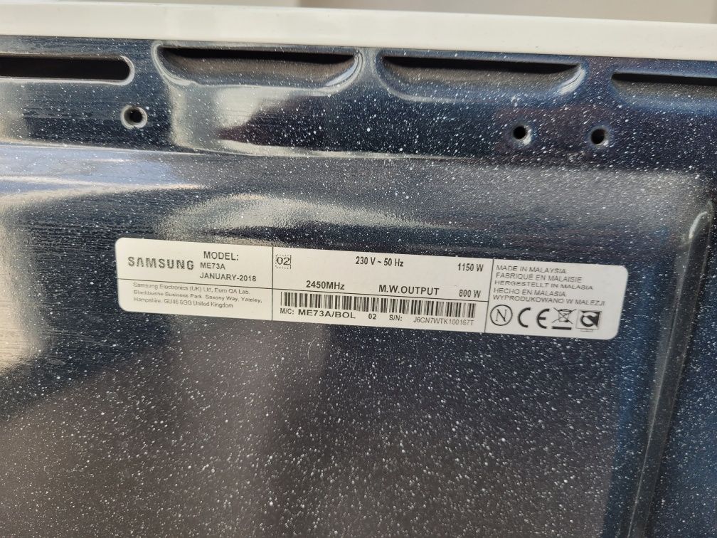 Vand cuptor microunde samsung ME73