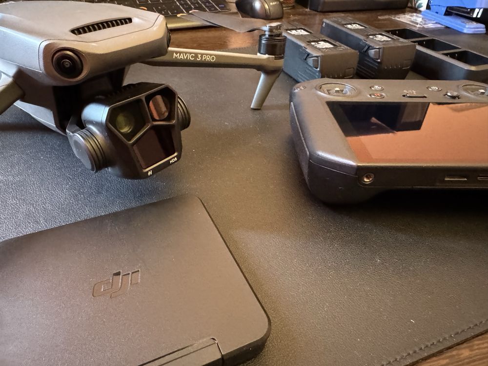 Дрон DJI Mavic 3 pro combo