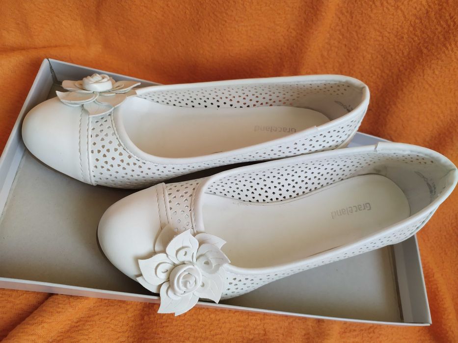 Пролетно летни обувки