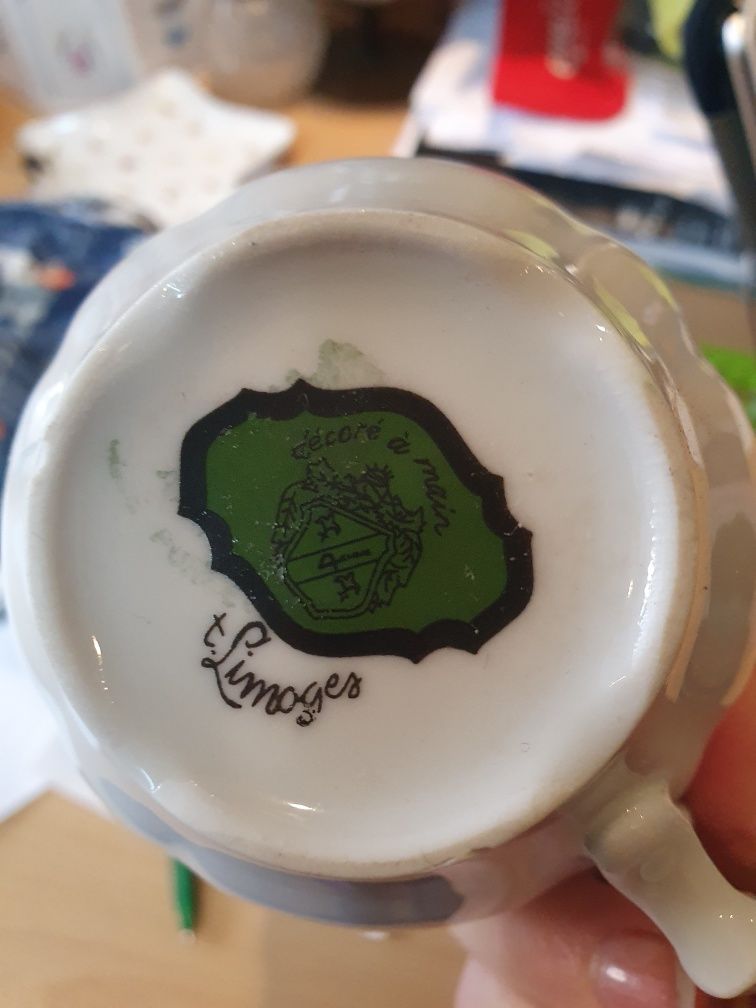 2 комплекта .Винтидж сервиз за чай + кафе Lemoges France.